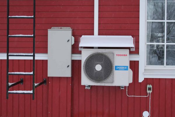 Ilmalämpöpumpun sulamisveden ohjain PP-tuote, tummanharmaa