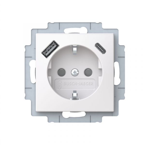 PISTORASIA + USB SAGA 1S/16A/IP21 UKJ 0X USB A+C VAL