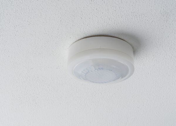 LÄSNÄOLOTUNNISTIN LUXA 103 S360-100-12 AP WH