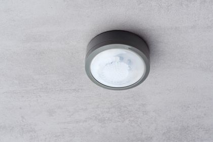 LÄSNÄOLOTUNNISTIN LUXA 103 S360-100-12 AP WH