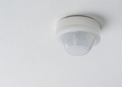 LÄSNÄOLOTUNNISTIN LUXA 103 S360-100-28 AP WH