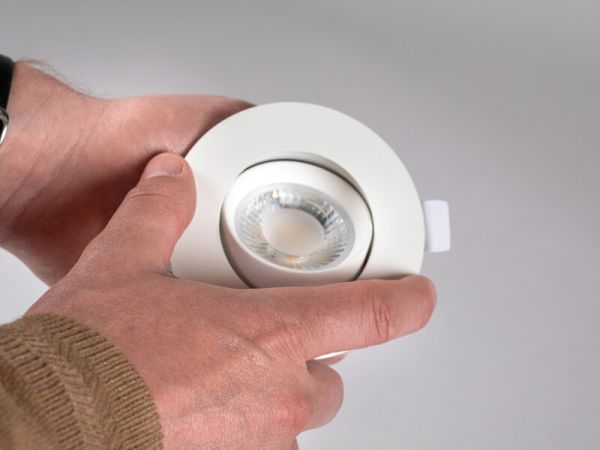 ALASVALO COMFORT TWIST QUICK IP44 6,5W 2/3/4K TILT WH 6PACK