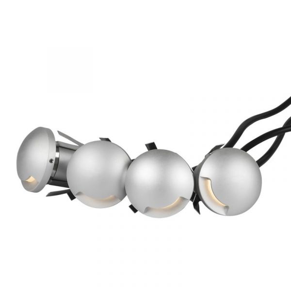 MAAVALAISIN HIDE A LITE STEPLIGHT GARDEN KIT