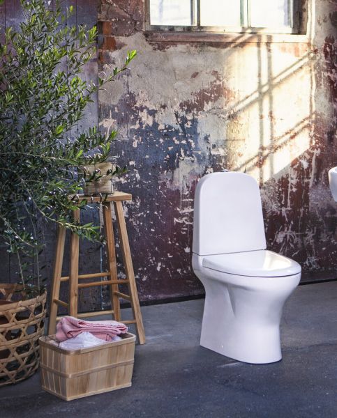 Toilet GBG Estetic 8300 - hidden S/P-trap, Hygienic Flush