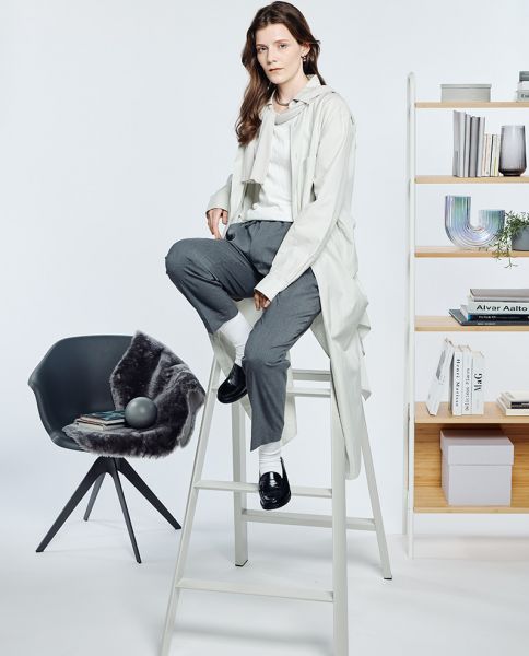 Lucano 4-porrasjakkara, vaaleanharmaa