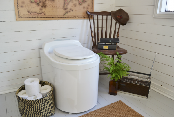 Biolan Icelett freeze-dry toilet