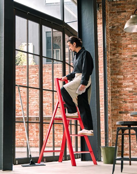 Lucano 4-porrasjakkara, punainen