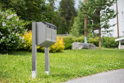 Stala postilaatikon jalka kahdelle PL3/4 postilaatikolle